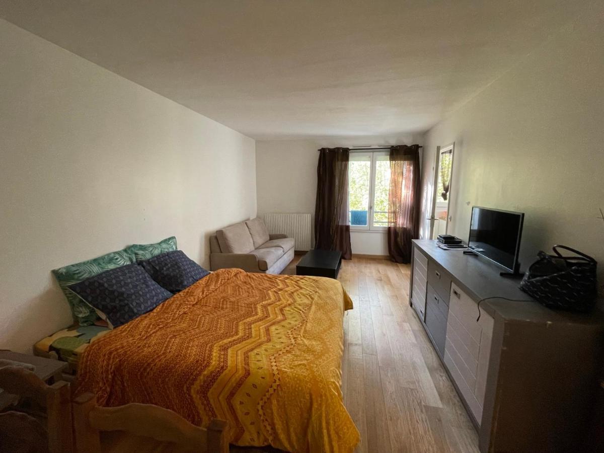 Appartement 35 M2 Creteil L Echat Eksteriør bilde
